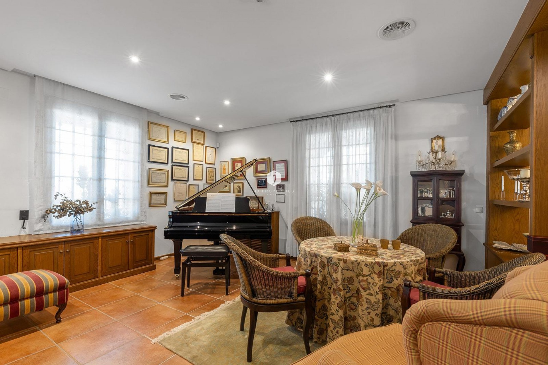 D'occasion - Villa -
Torrevieja - La veleta