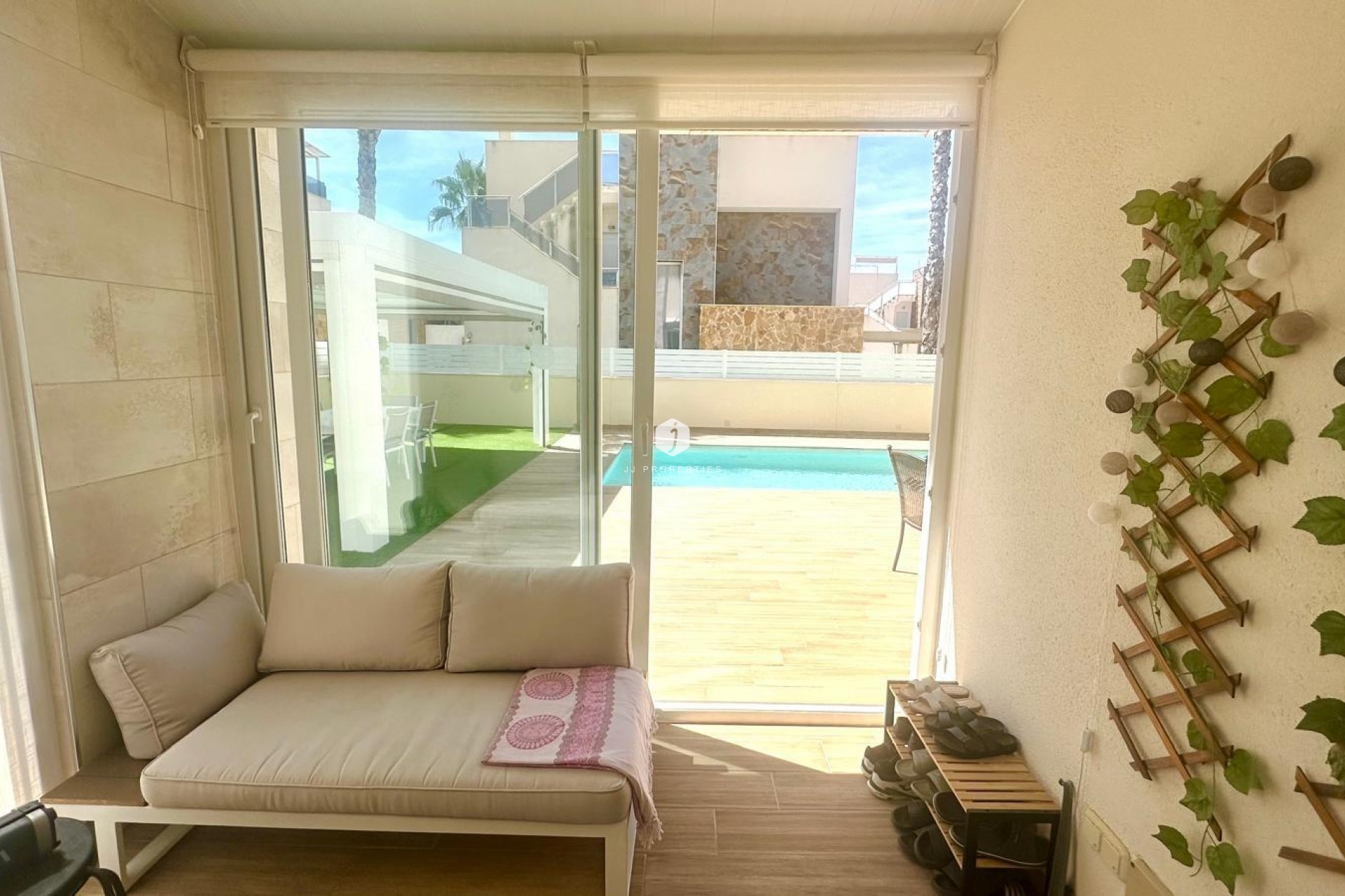 D'occasion - Villa -
Torrevieja - Miramar - Torre Del Moro