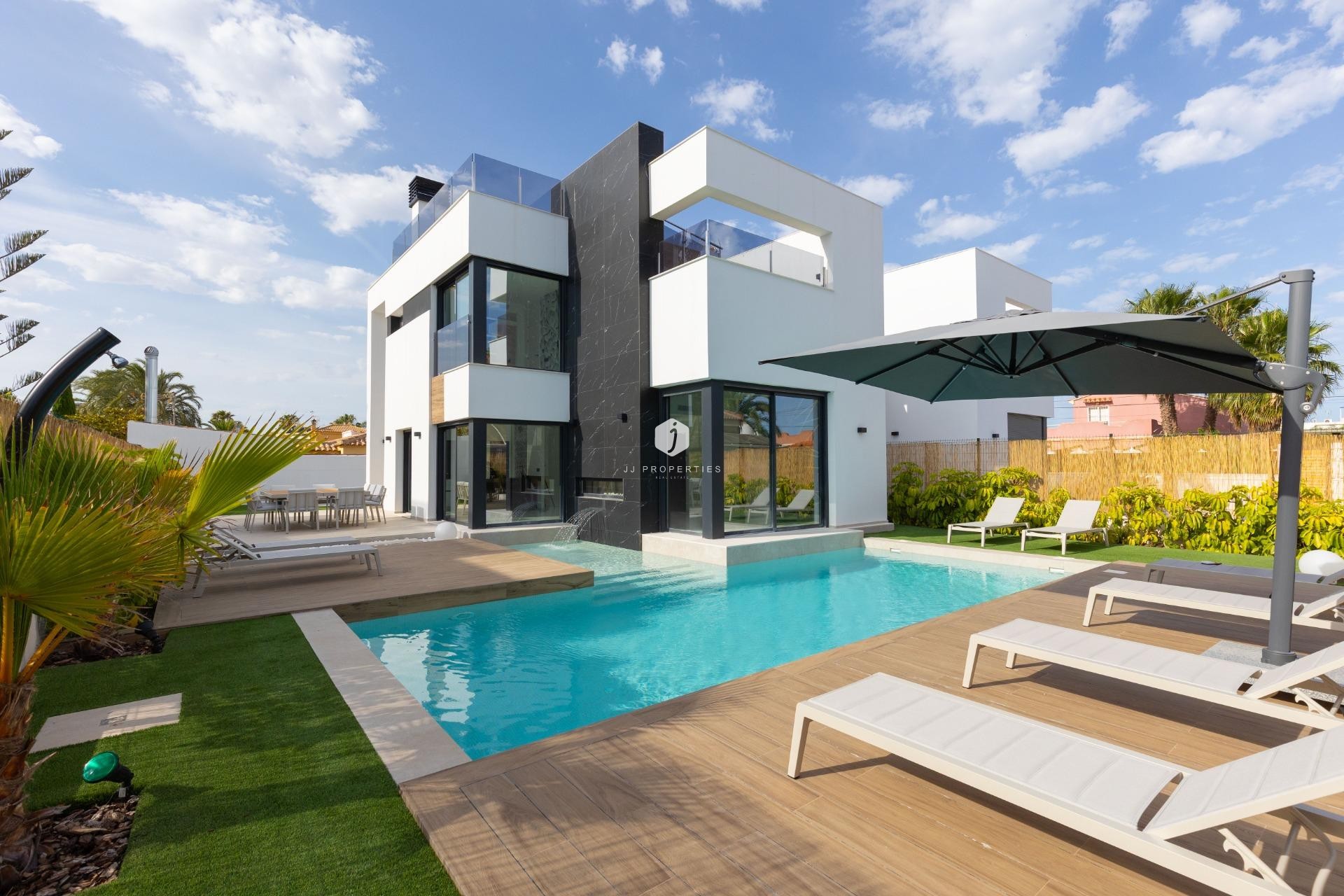 D'occasion - Villa -
Torrevieja - Torreta Florida