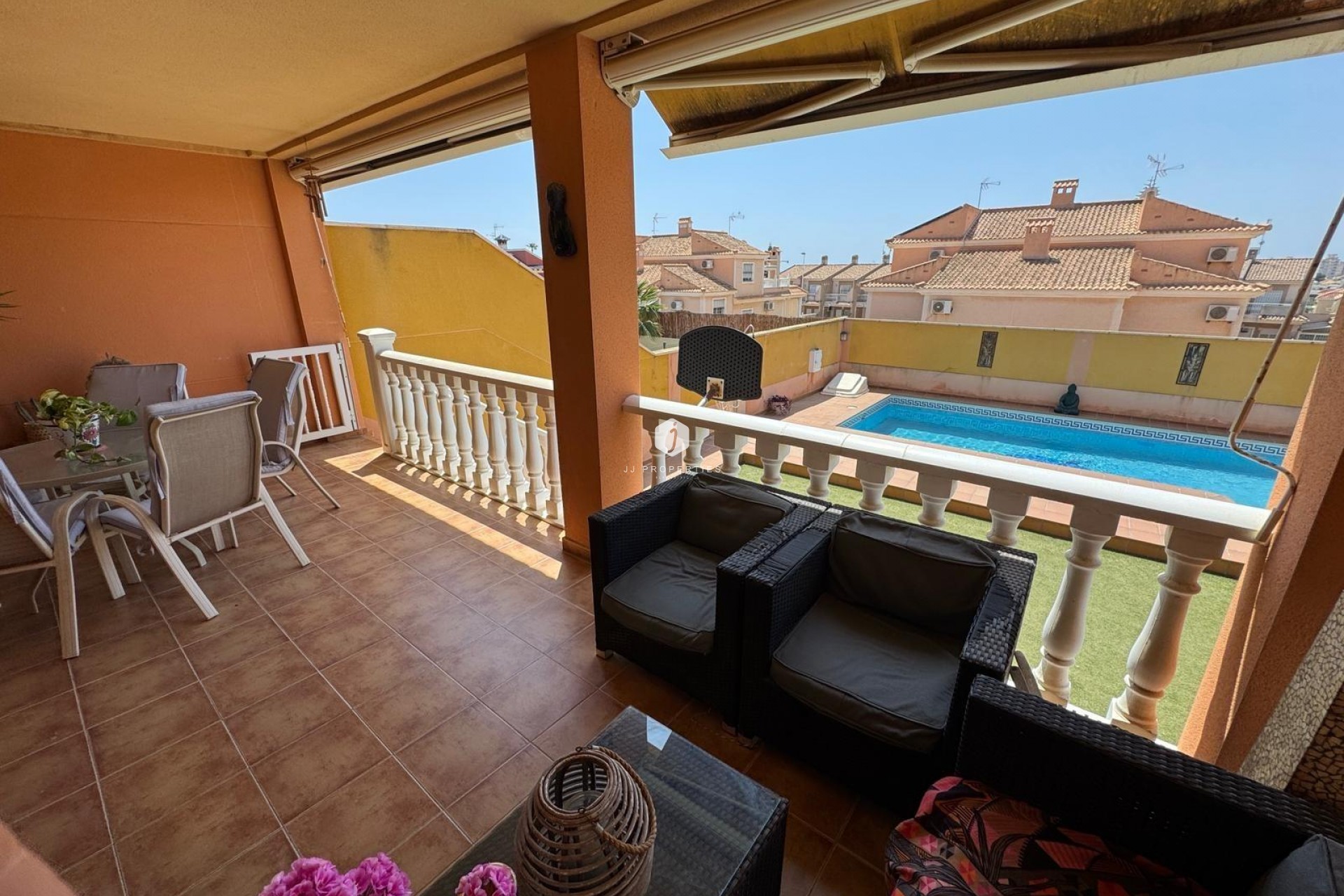 D'occasion - Villa -
Torrevieja - Zona Los Frutales