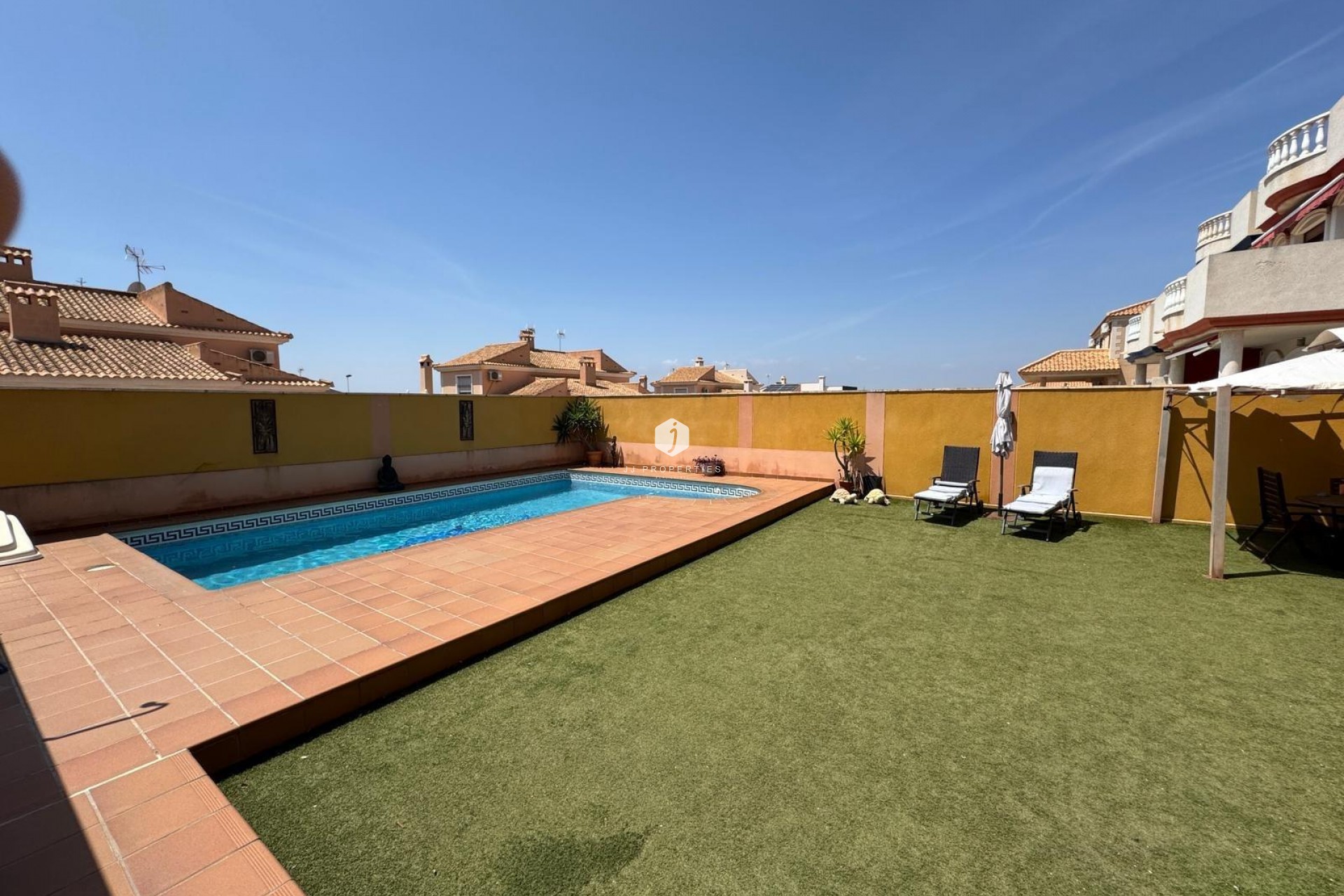 D'occasion - Villa -
Torrevieja - Zona Los Frutales