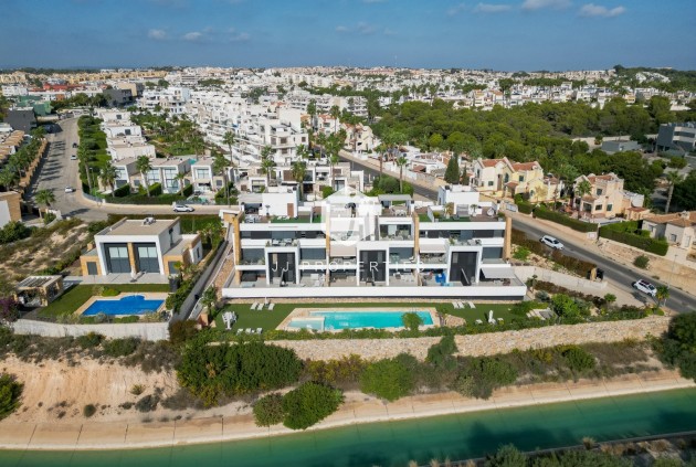 Daszek - Z drugiej ręki - Orihuela Costa -
                Costa Blanca