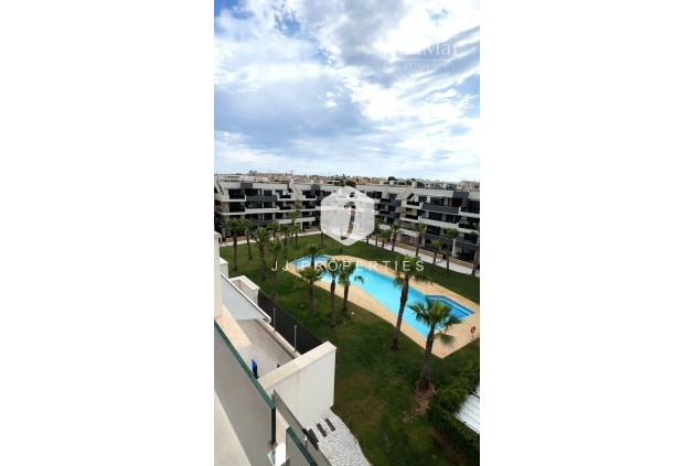 Daszek - Z drugiej ręki - Orihuela Costa -
                Los Almendros-la Florida