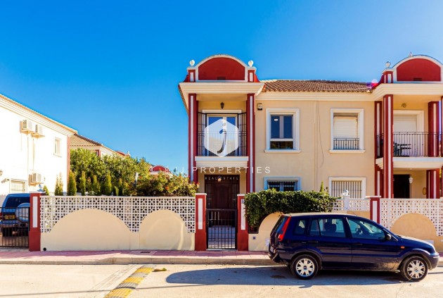 Duplex - Segunda mano - Dehesa de Campoamor -
                Costa Blanca
