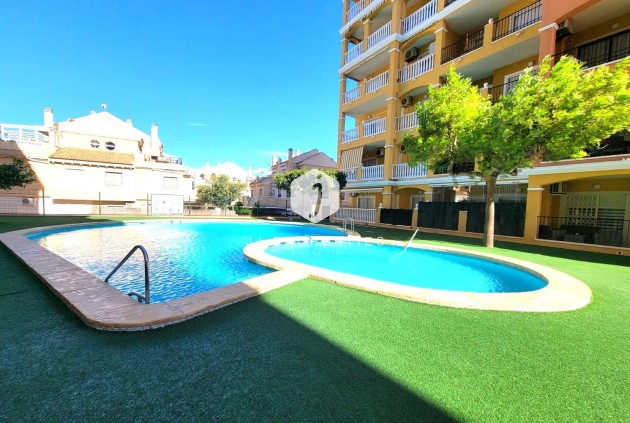 Mieszkanie w bloku - Z drugiej ręki - Torrevieja -
                aguas nuevas