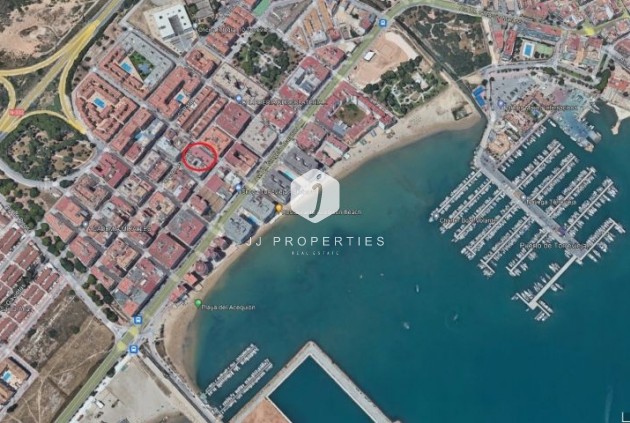 Mieszkanie w bloku - Z drugiej ręki -
            Torrevieja - C-82724