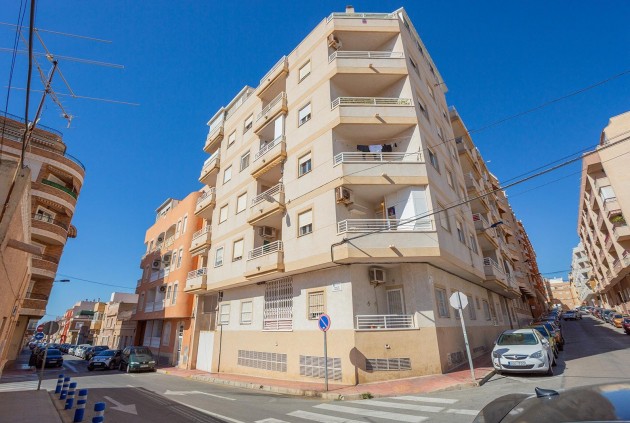 Mieszkanie w bloku - Z drugiej ręki - Torrevieja -
                Centro