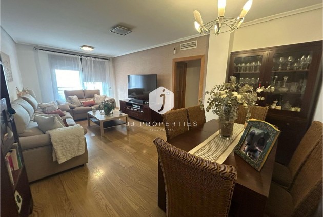 Mieszkanie w bloku - Z drugiej ręki - Torrevieja -
                Centro