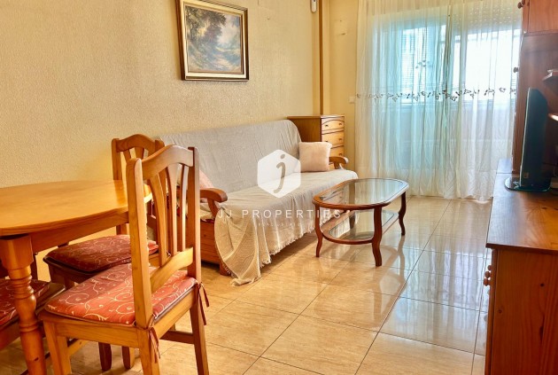 Mieszkanie w bloku - Z drugiej ręki - Torrevieja -
                Centro