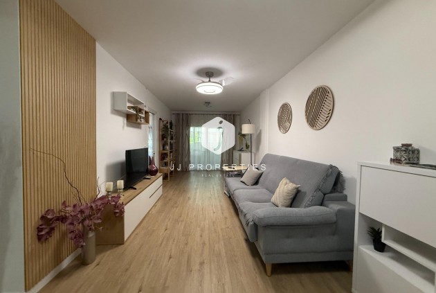 Mieszkanie w bloku - Z drugiej ręki - Torrevieja -
                Centro