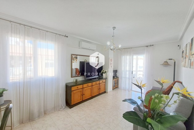 Mieszkanie w bloku - Z drugiej ręki - Torrevieja -
                Costa Blanca