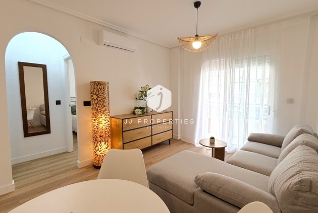 Mieszkanie w bloku - Z drugiej ręki - Torrevieja -
                Costa Blanca