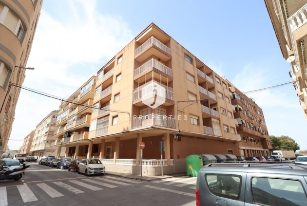 Mieszkanie w bloku - Z drugiej ręki - Torrevieja -
                Costa Blanca