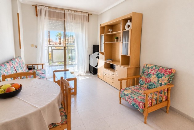 Mieszkanie w bloku - Z drugiej ręki - Torrevieja -
                La Siesta - El Salado - Torreta