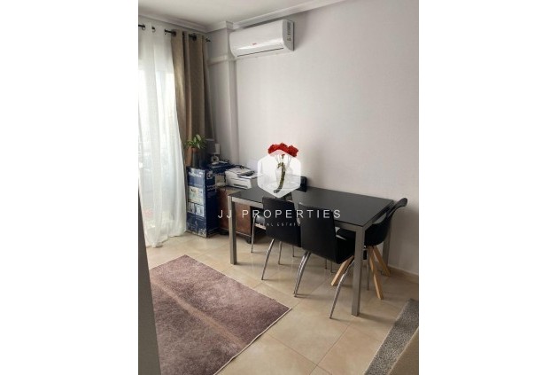 Mieszkanie w bloku - Z drugiej ręki - Torrevieja -
                Torrevieja