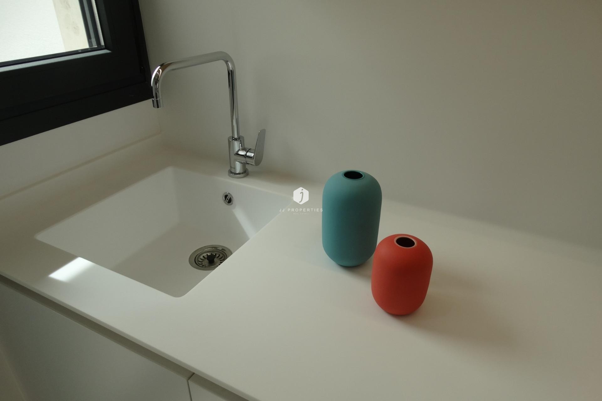 Neue Gebäude - Bungalow -
Pilar de la Horadada - pueblo