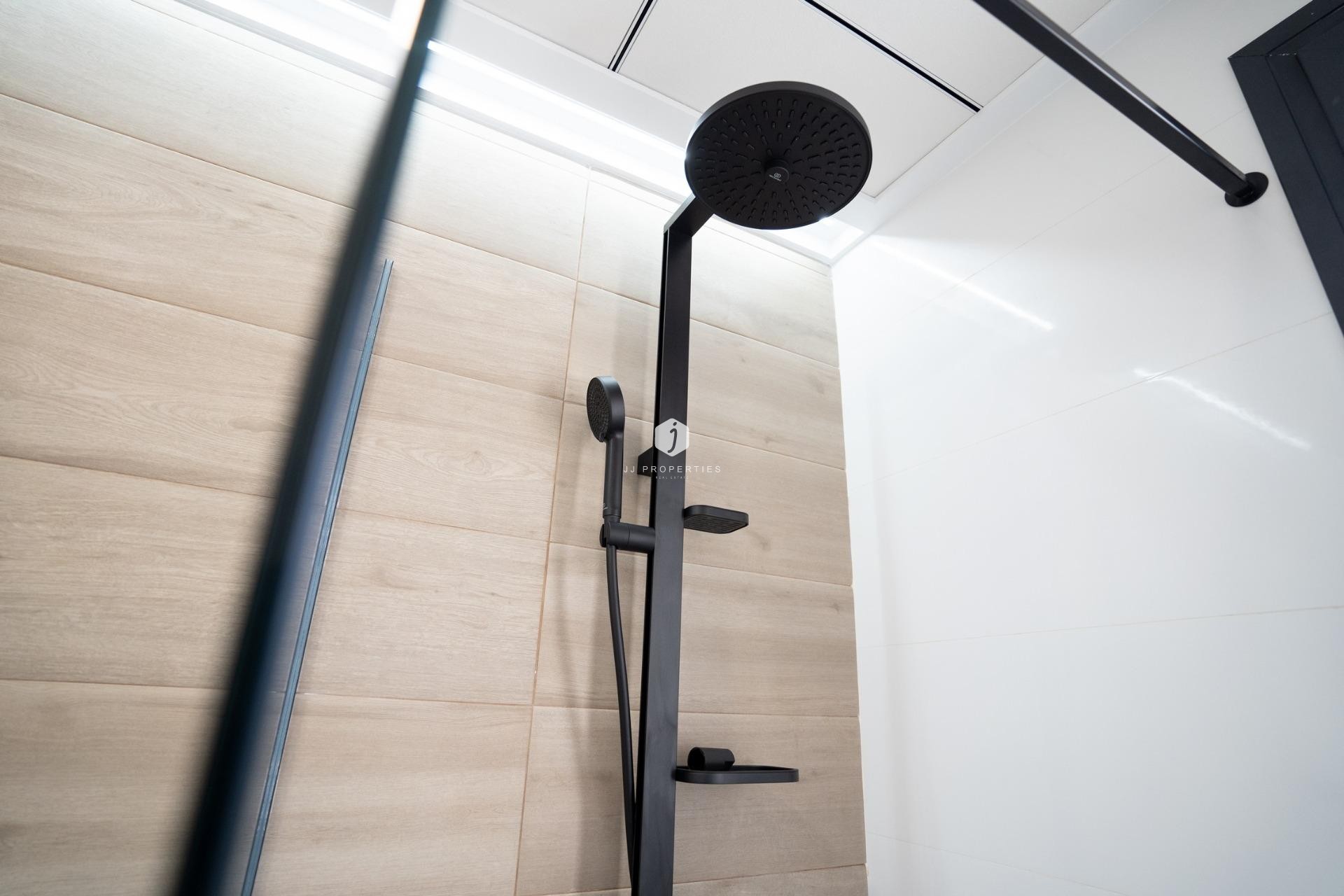 Neue Gebäude - Bungalow -
Pilar de la Horadada - pueblo