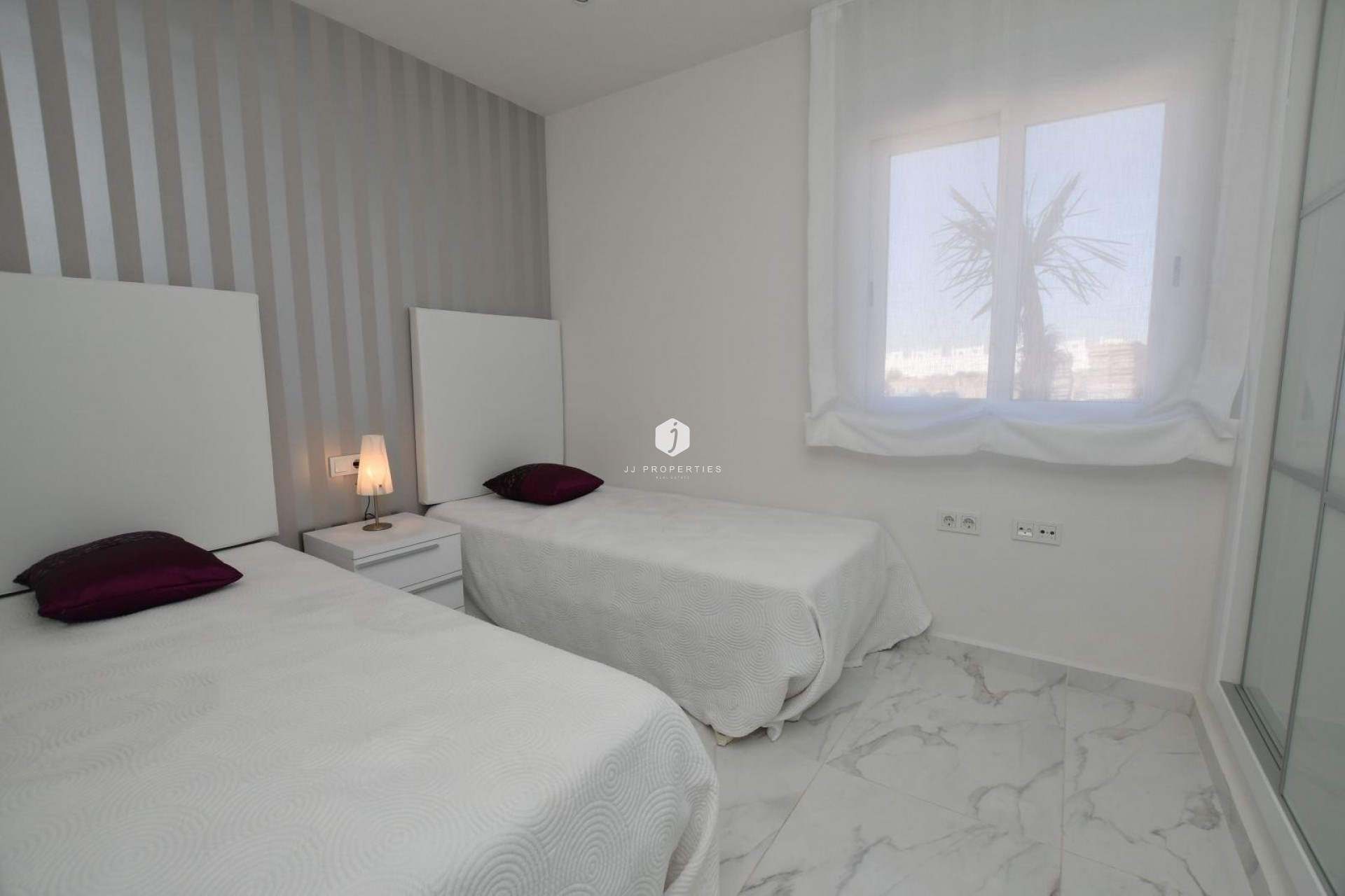 Neue Gebäude - Bungalow -
San Miguel de Salinas - La Cañada