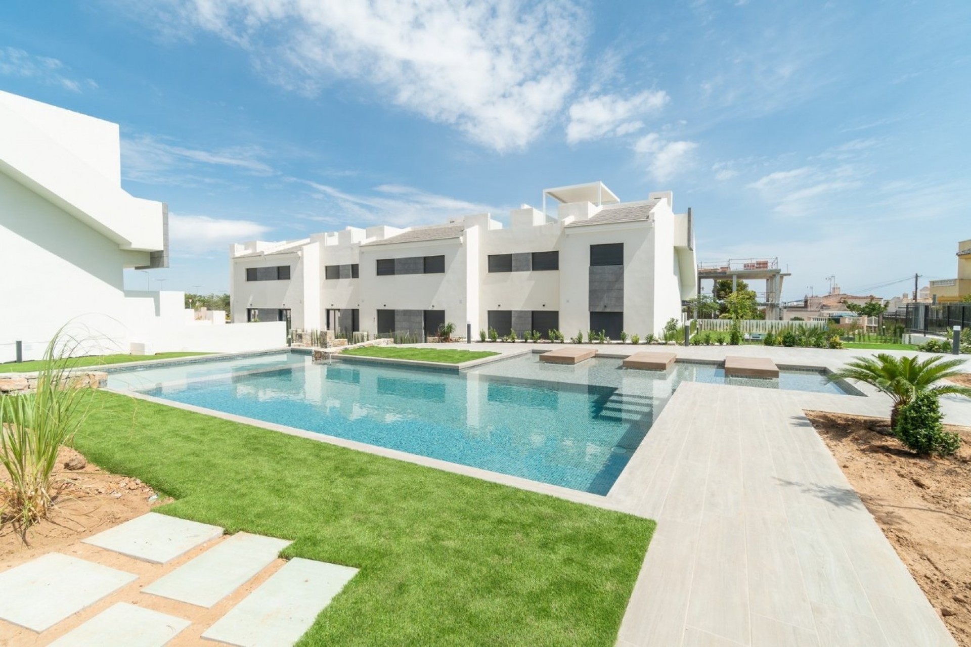 Neue Gebäude - Bungalow -
Torrevieja - Los Balcones