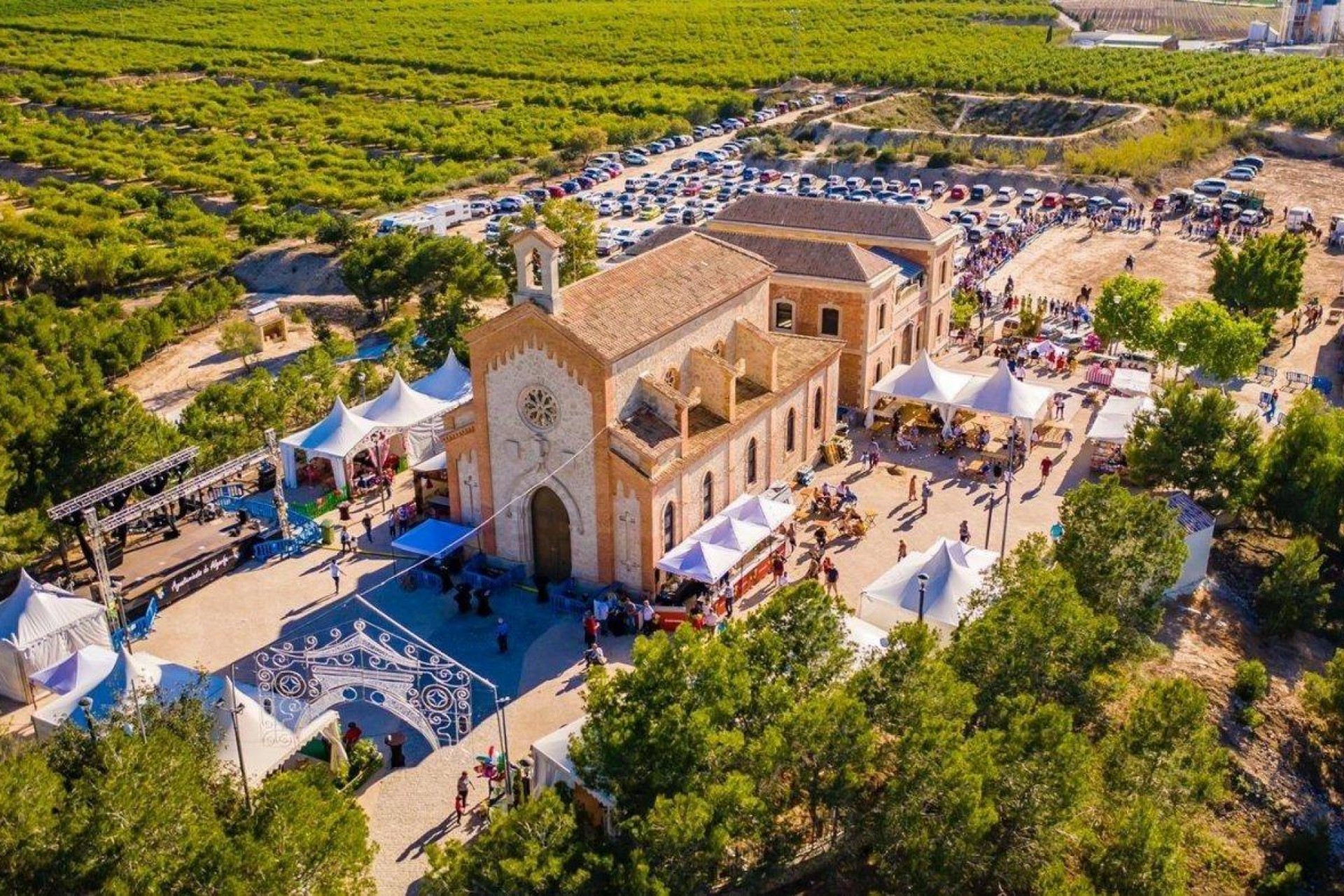 Neue Gebäude - Chalet -
Algorfa - Castillo De Montemar