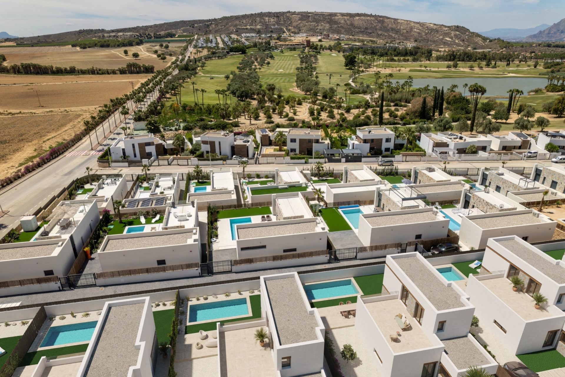 Neue Gebäude - Chalet -
Algorfa - La finca golf