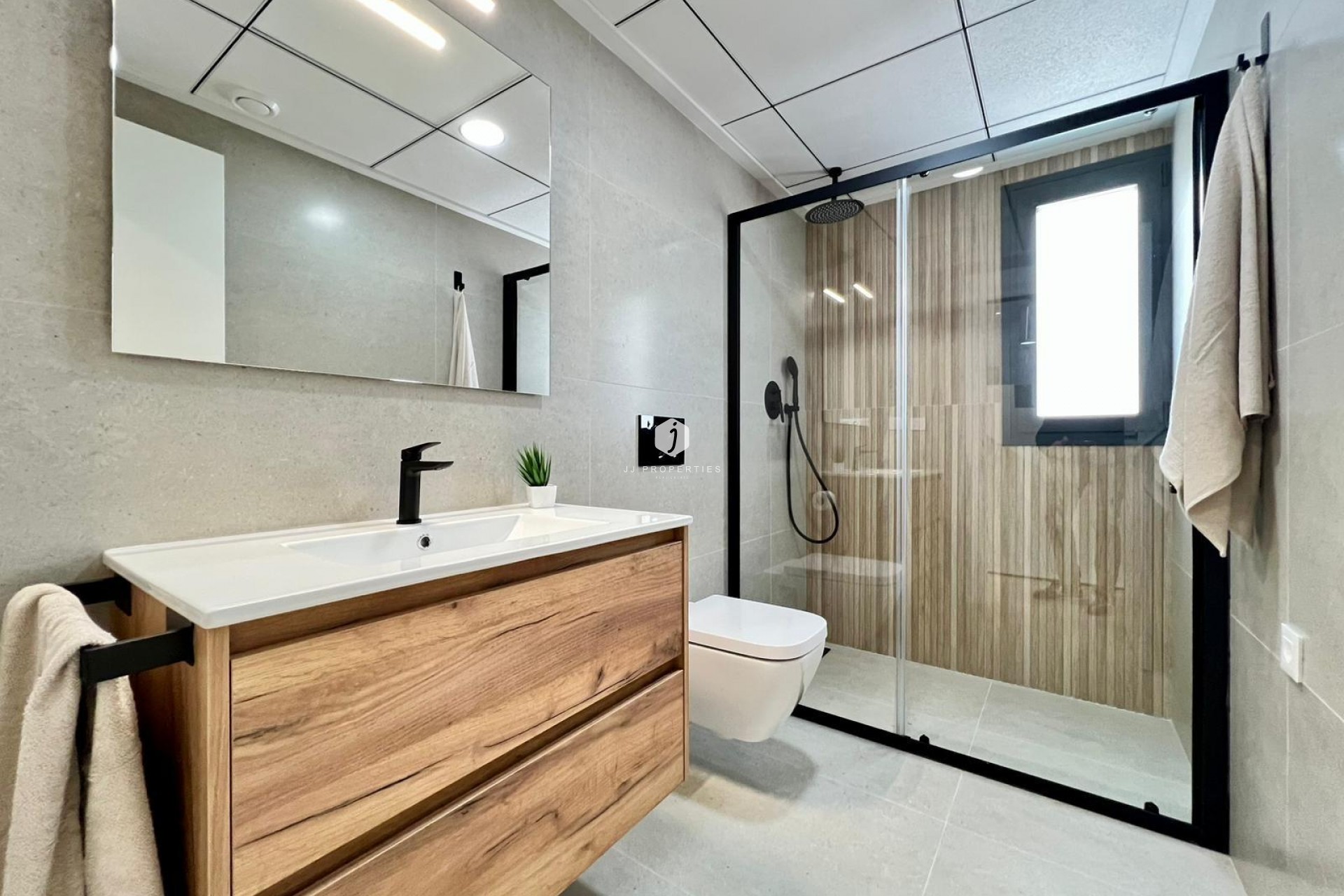 Neue Gebäude - Chalet -
Benferri - Benfis Park