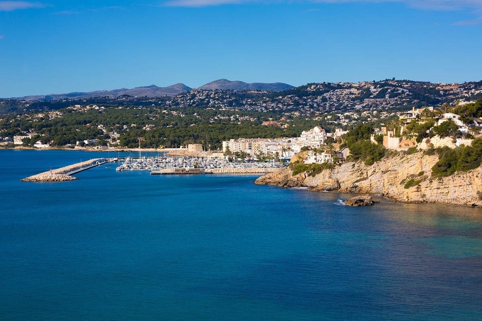 Neue Gebäude - Chalet -
Moraira_Teulada - Verde Pino