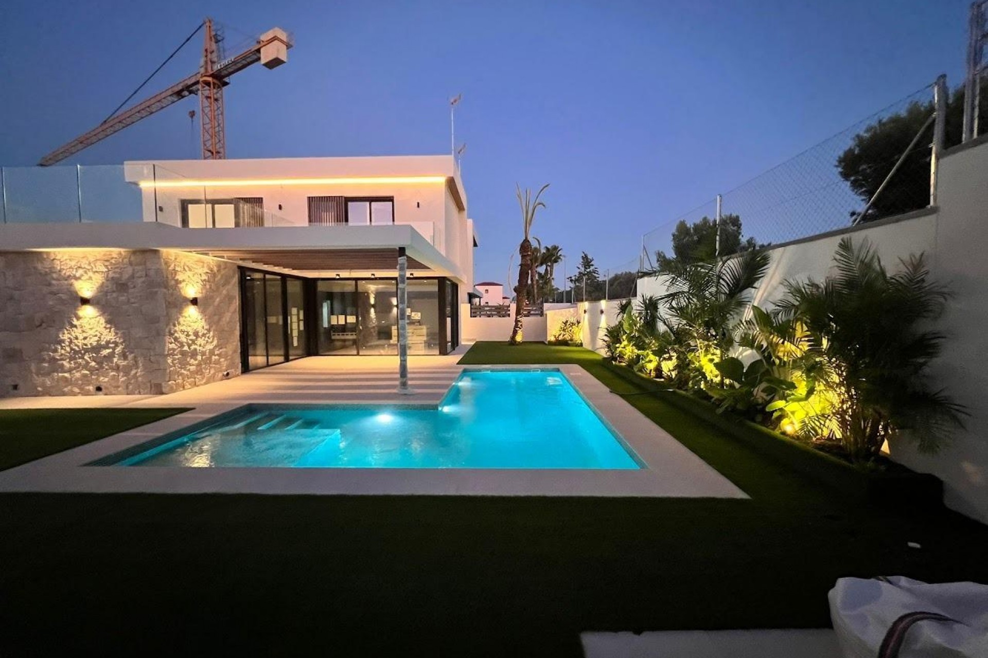 Neue Gebäude - Chalet -
Orihuela Costa - Montezenia