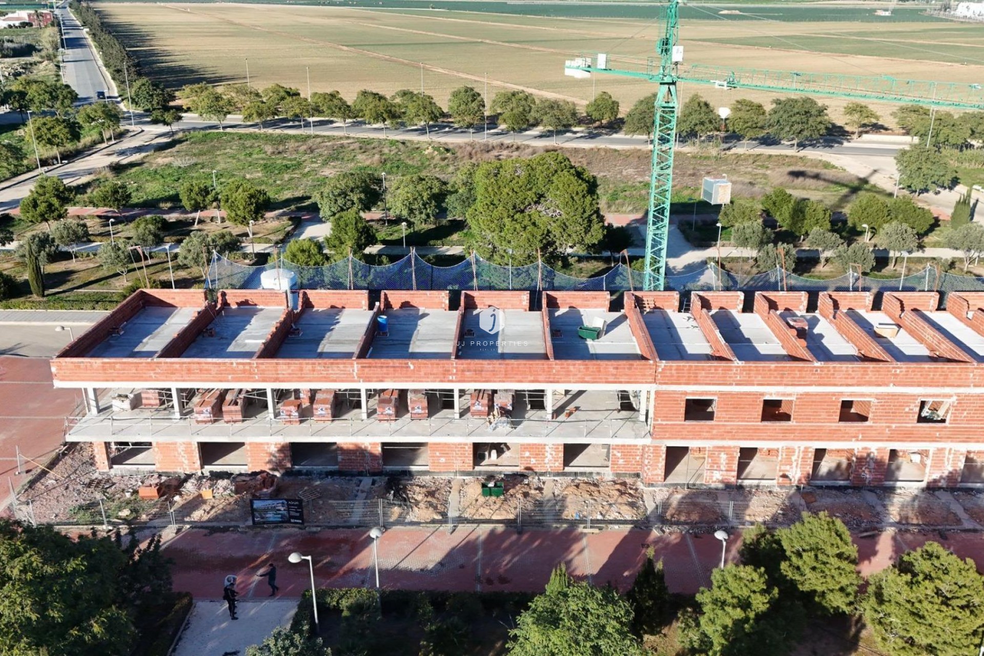 Neue Gebäude - Chalet -
Pilar de la Horadada - pueblo