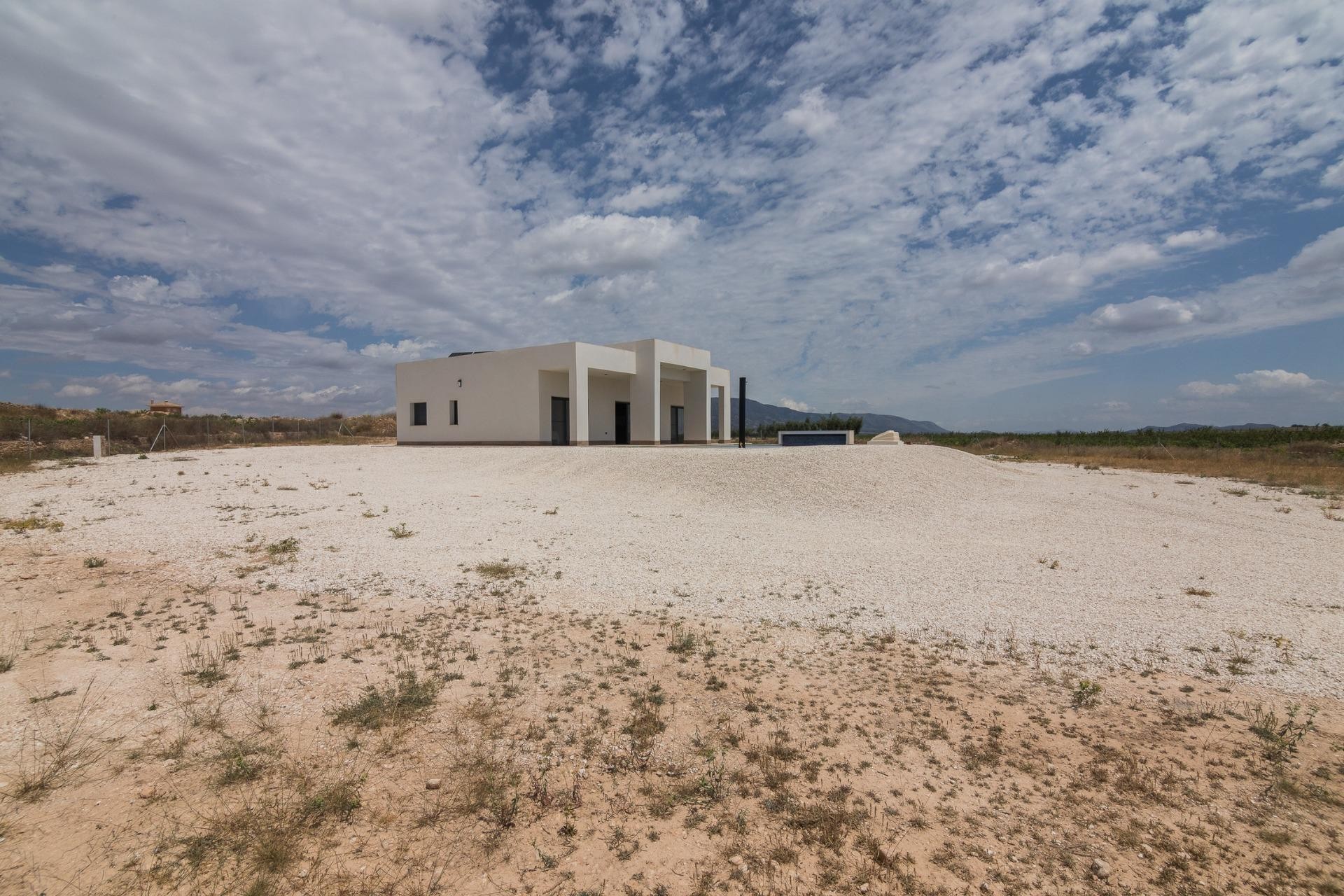 Neue Gebäude - Chalet -
Pinoso - Campo