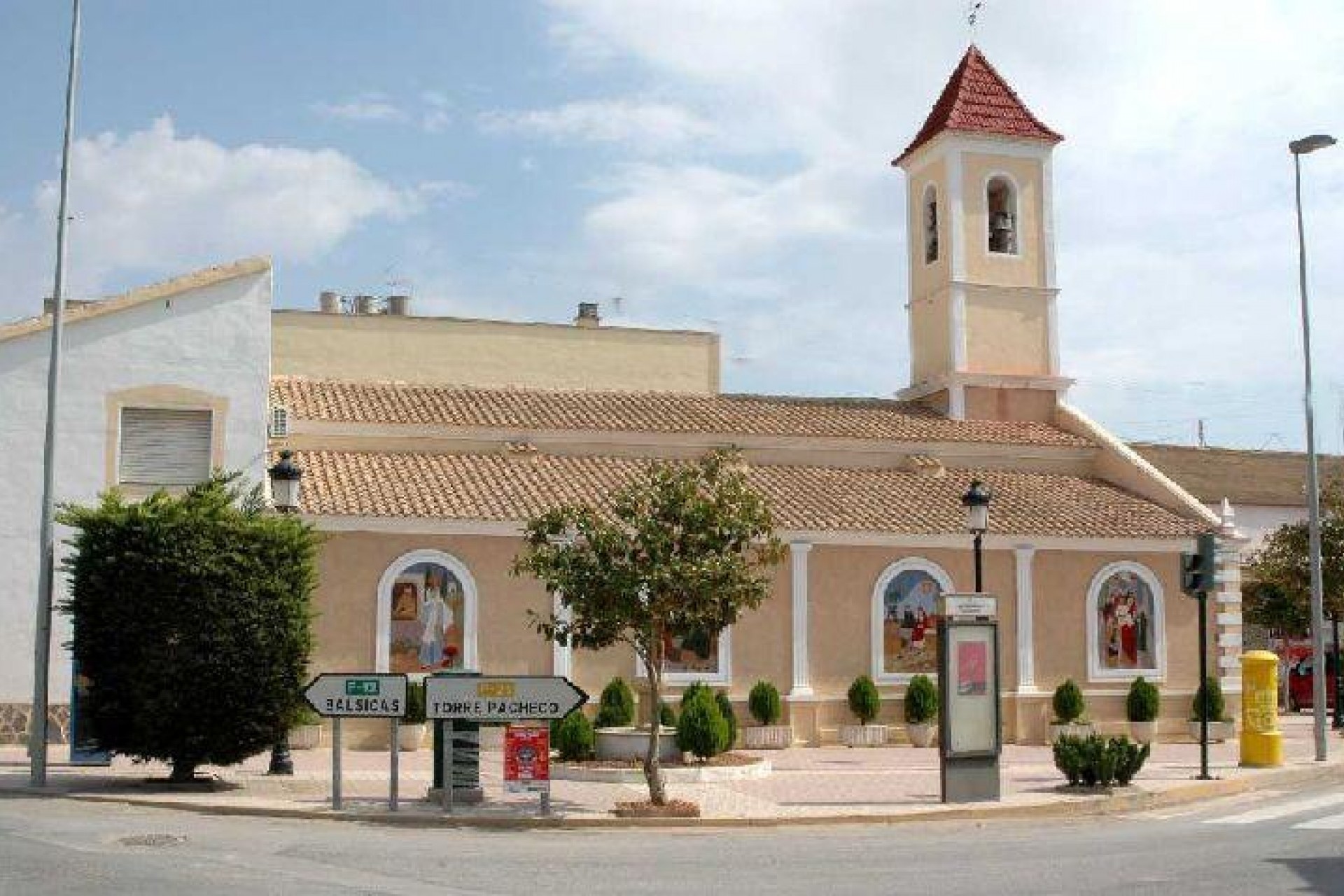 Neue Gebäude - Chalet -
Torre Pacheco - Roldán