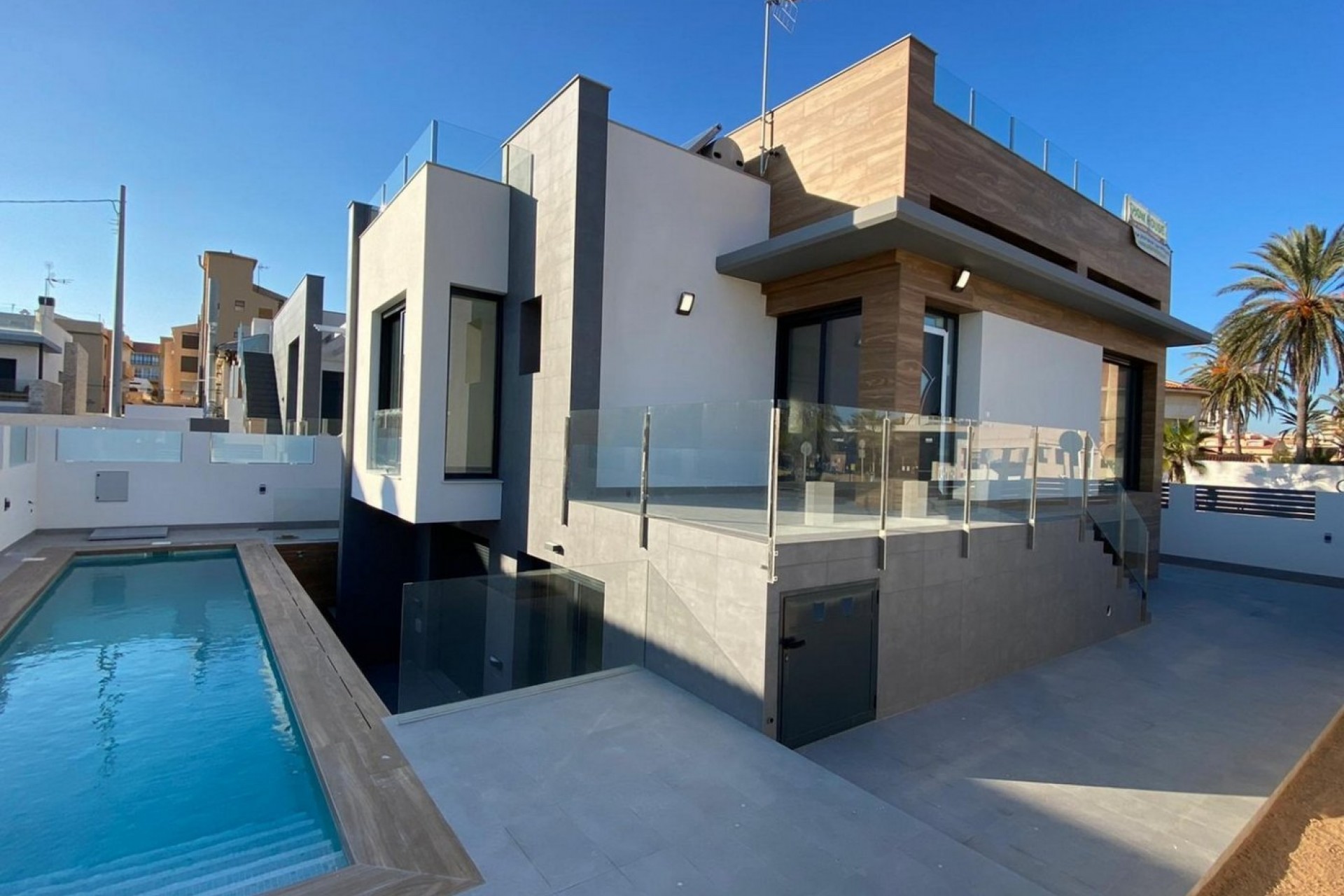 Neue Gebäude - Chalet -
Torrevieja - La Mata Pueblo