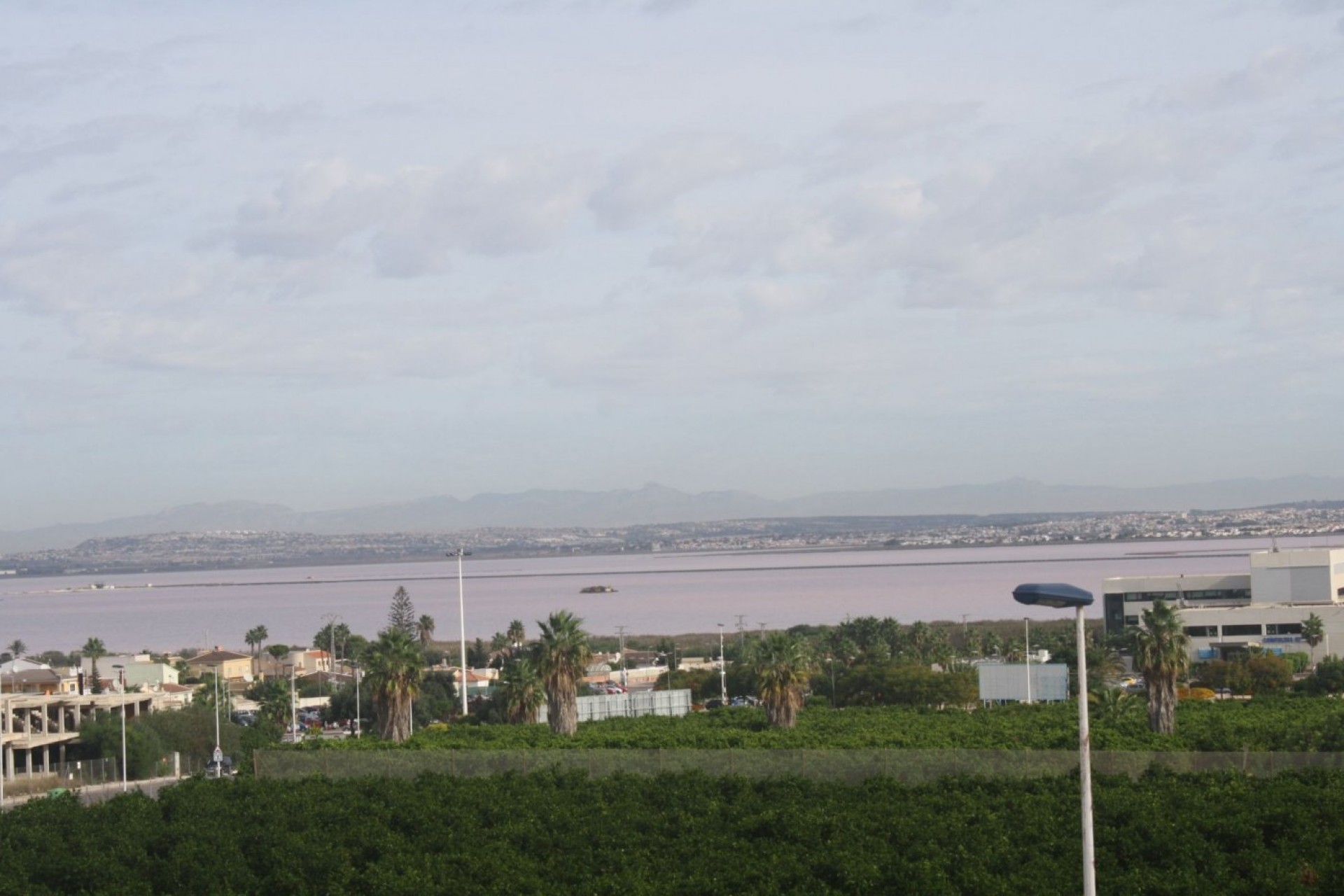 Neue Gebäude - Chalet -
Torrevieja - Los altos