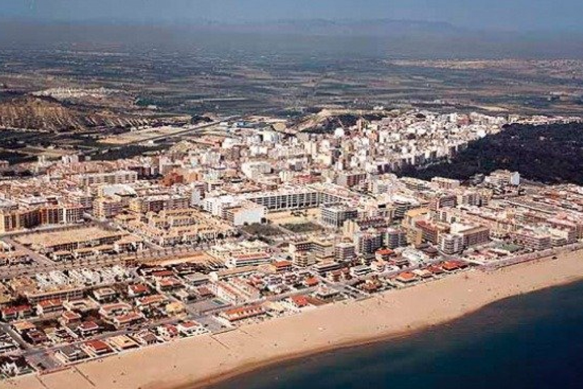 Neue Gebäude - Penthouse -
Guardamar del Segura - Pueblo