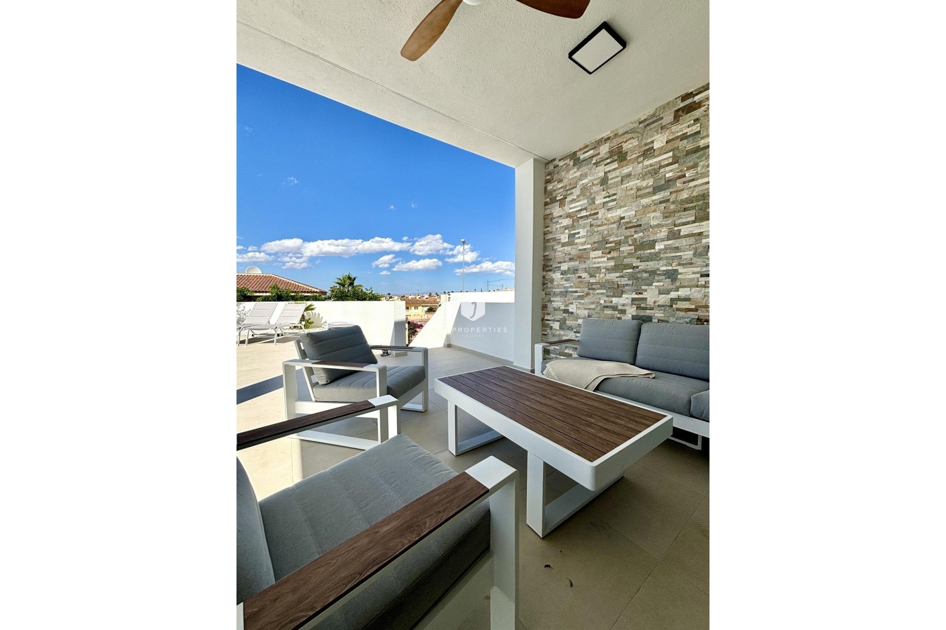 Neue Gebäude - Villa -
Benijofar - Pueblo