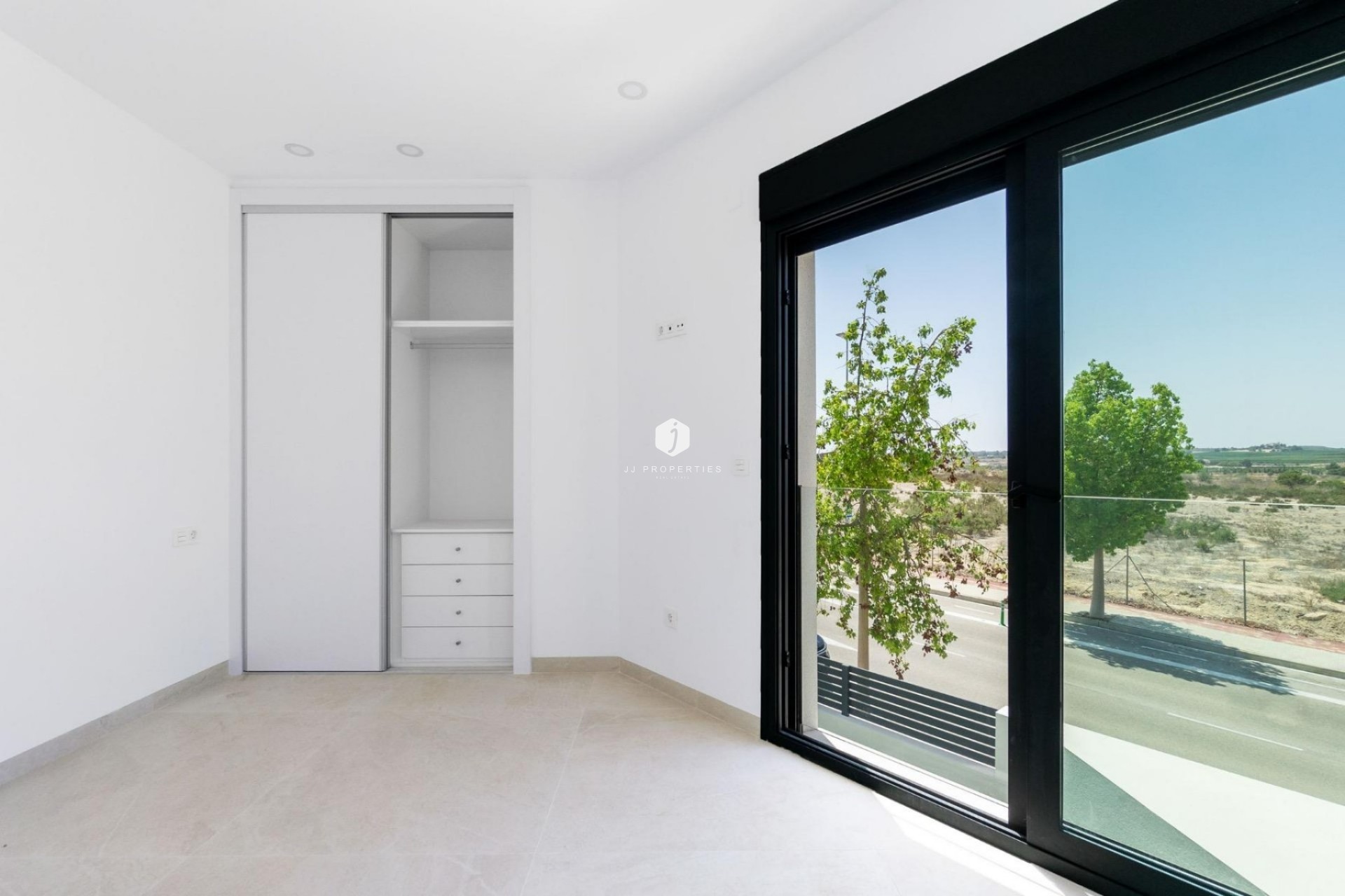 Neue Gebäude - Villa -
Benijofar