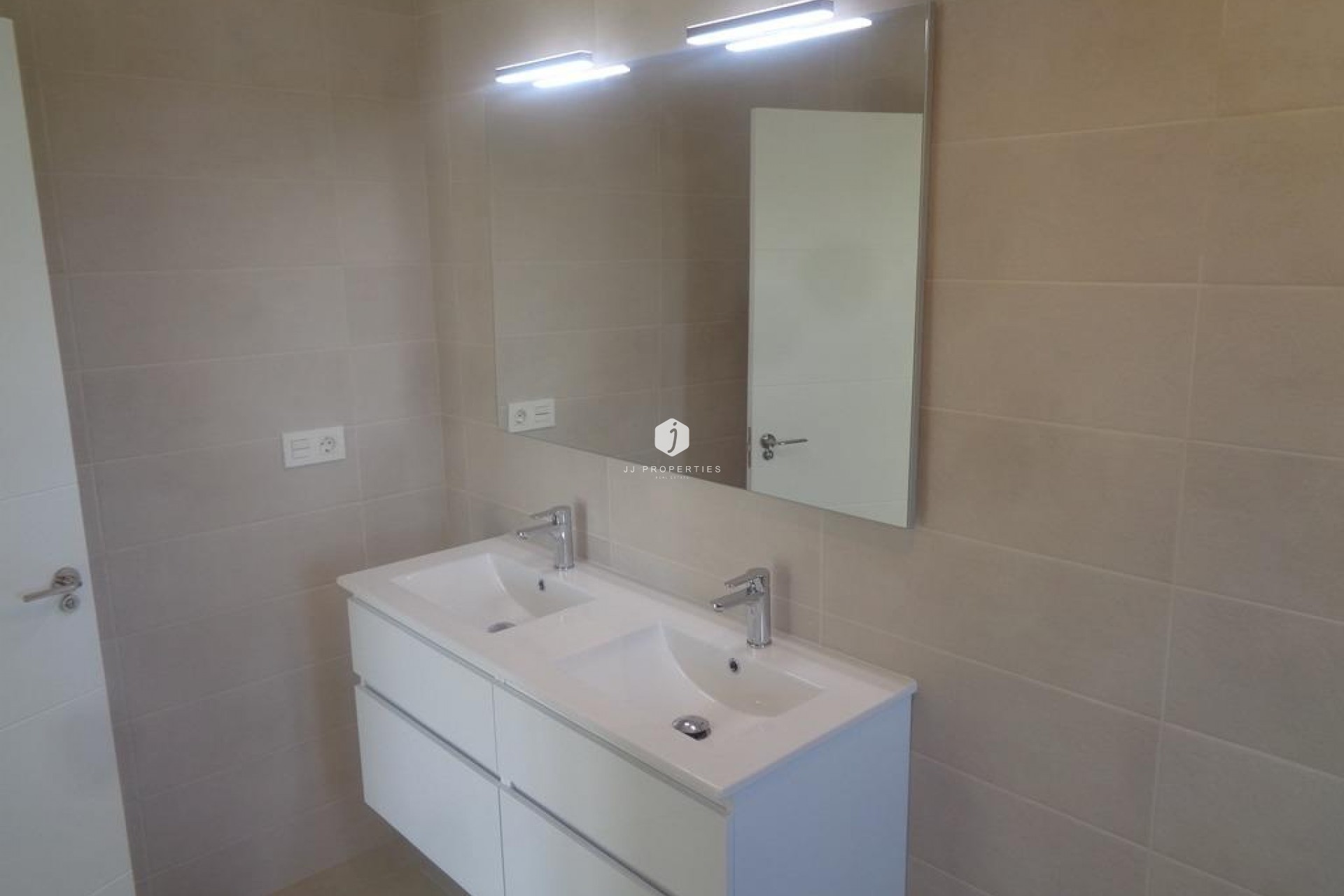 Neue Gebäude - Villa -
Pinoso - Camino Del Prado