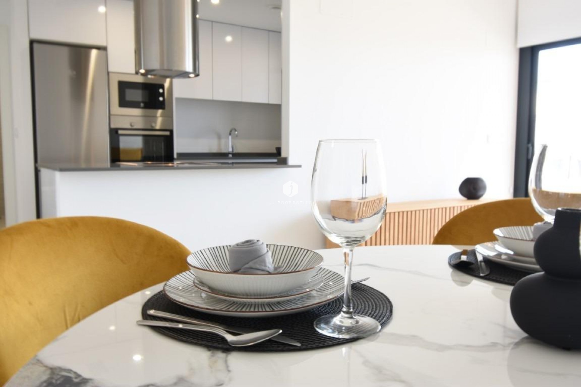 Neue Gebäude - Wohnung -
San Miguel de Salinas - Pueblo