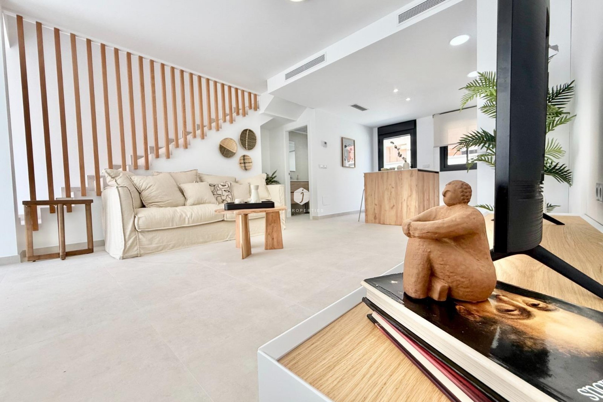 New Build - Chalet -
Cox - San Fernando