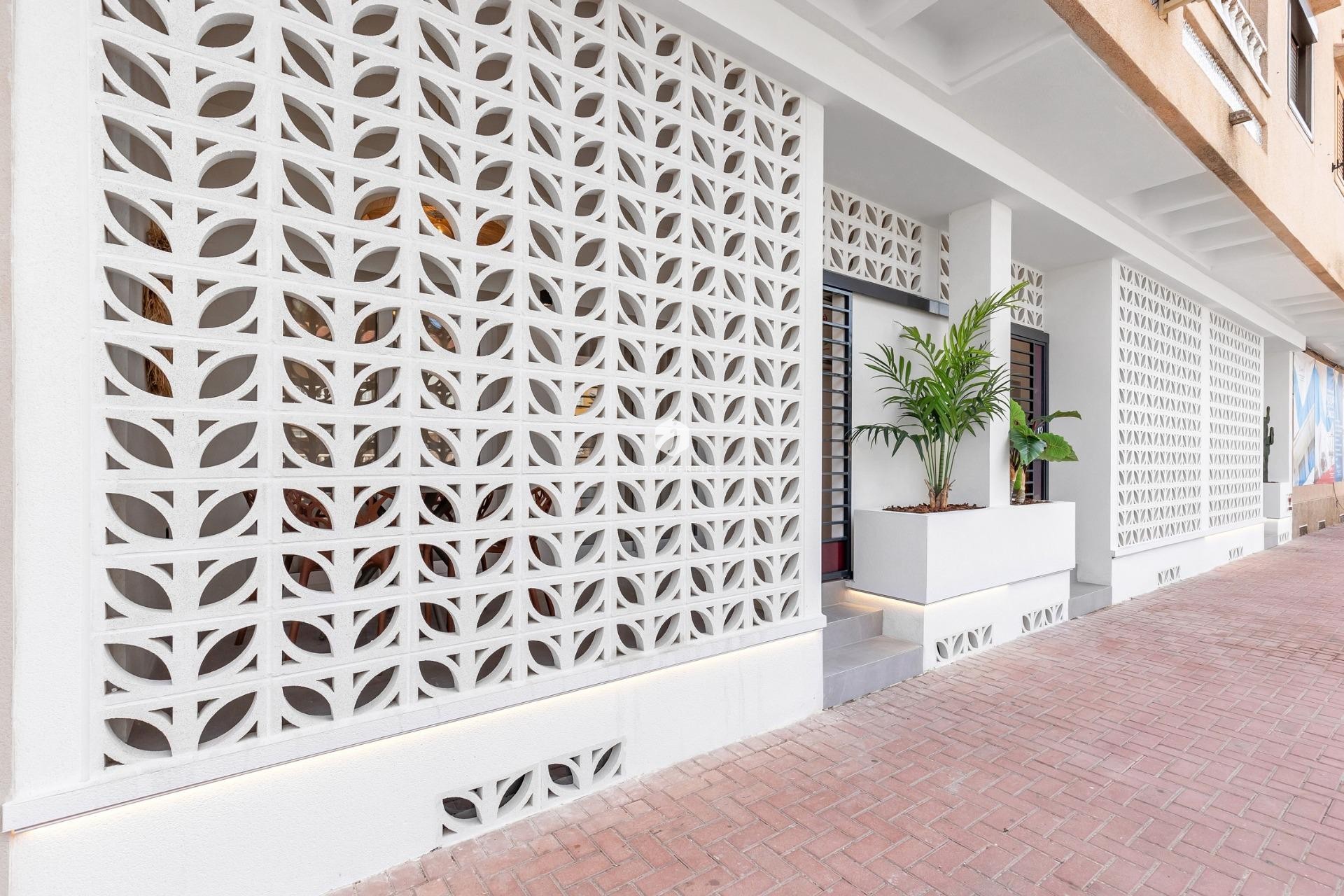 Nouvelle construction - Appartement -
Torrevieja - Playa Los Naufragos