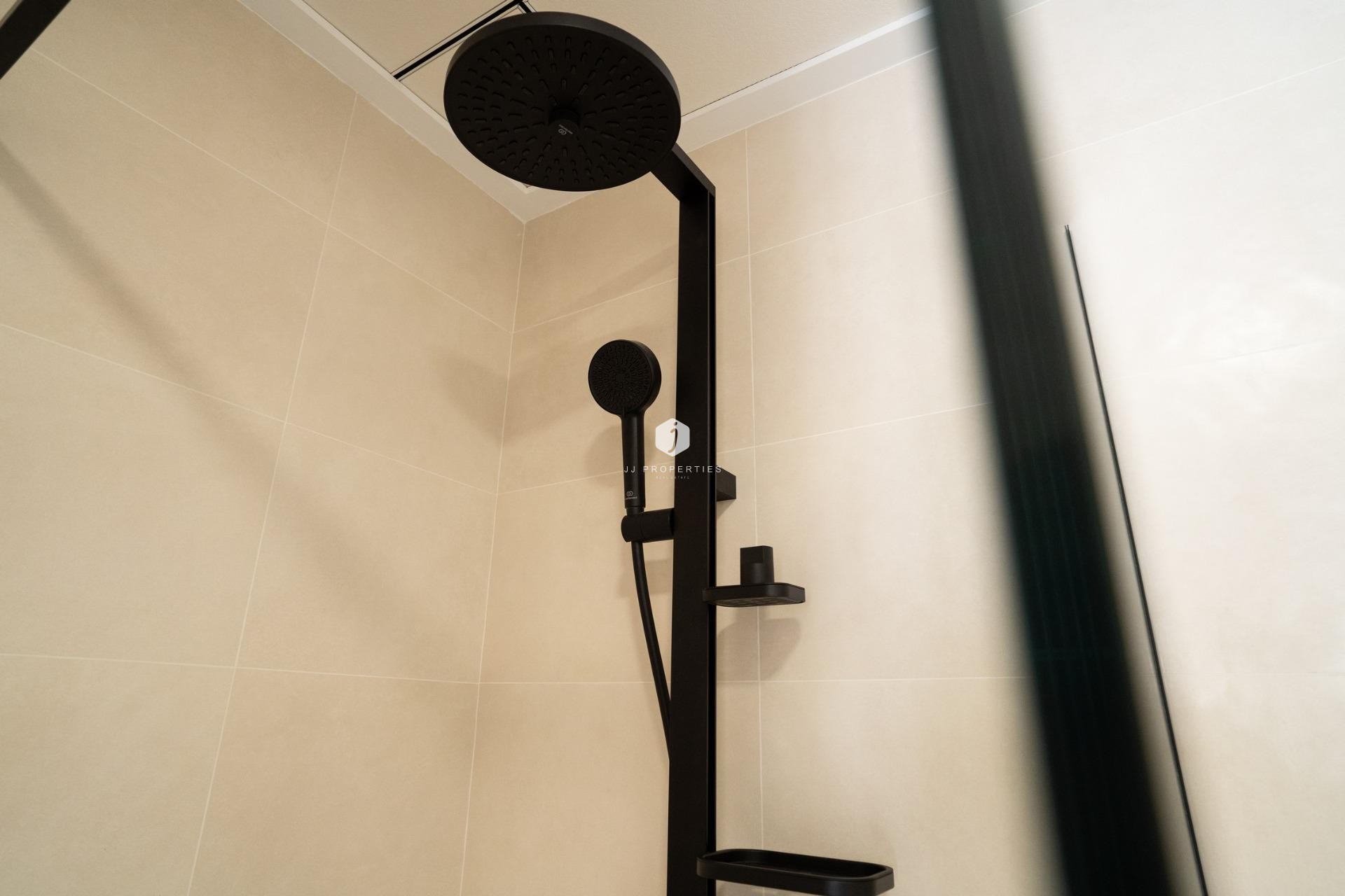 Nowy budynek - Bungalow -
Pilar de la Horadada - pueblo