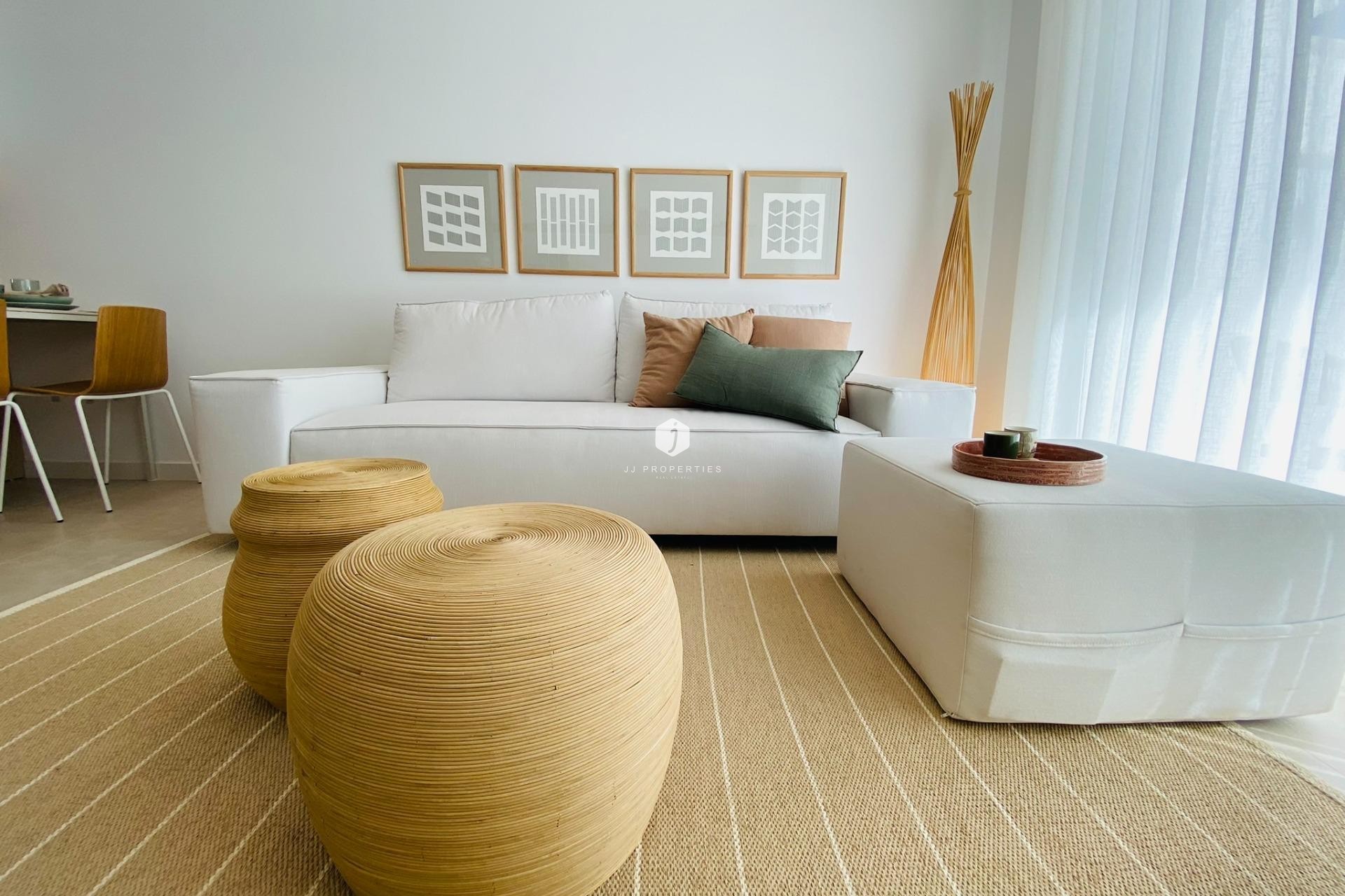 Nowy budynek - Bungalow -
Pilar de la Horadada - pueblo