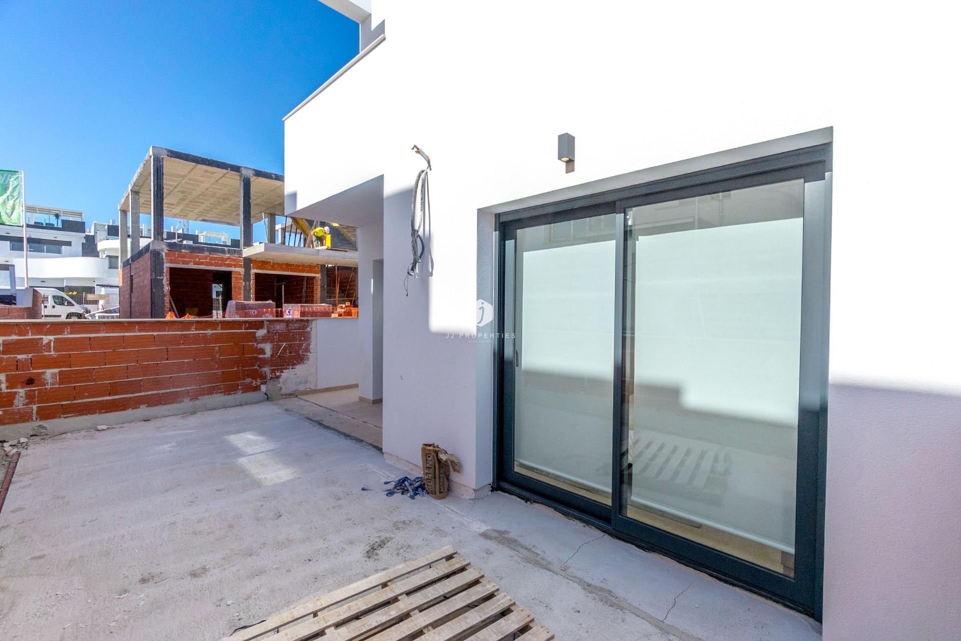 Nowy budynek - Bungalow -
Torrevieja - Los Balcones