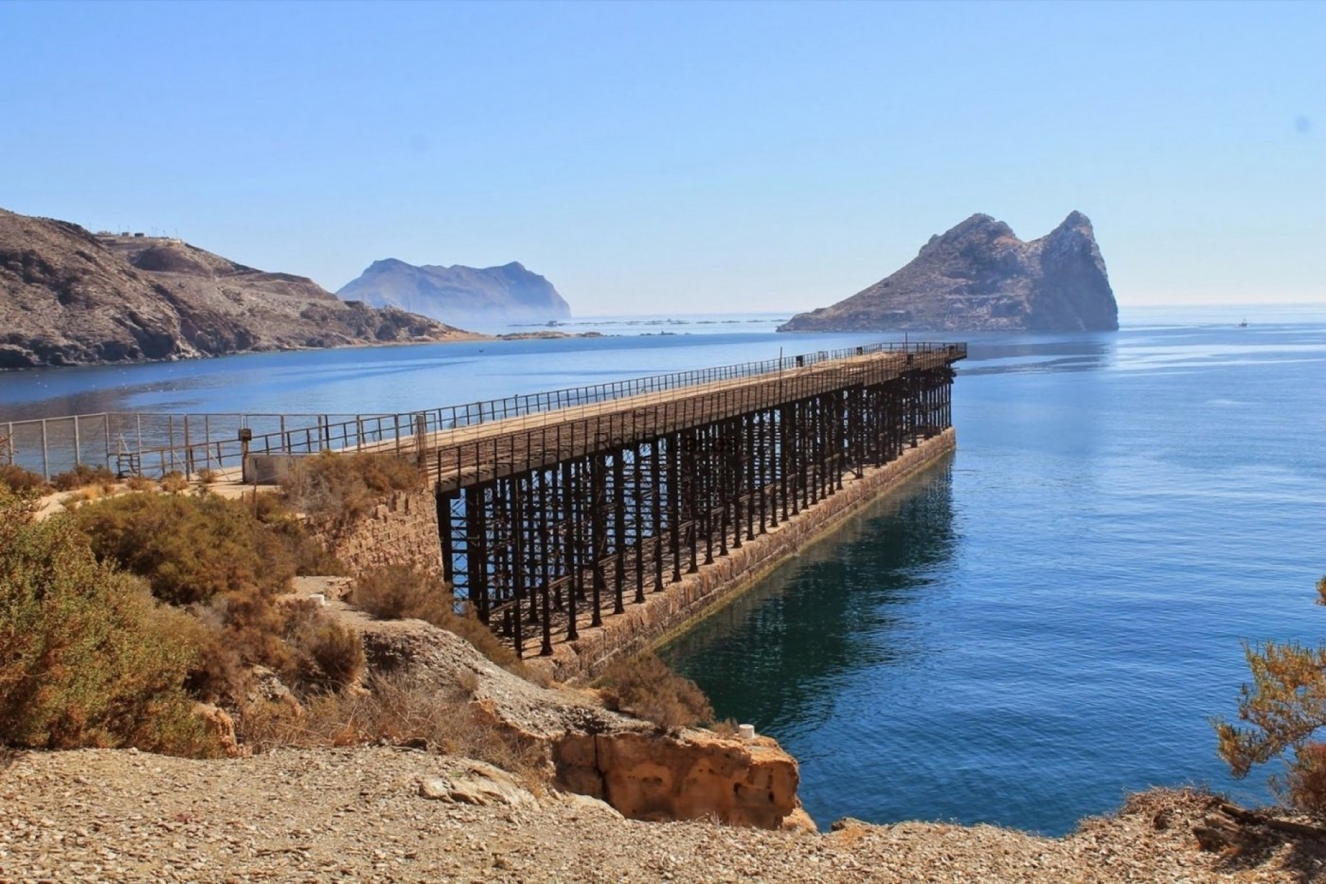 Nowy budynek - Daszek -
Aguilas - Isla Del Fraile