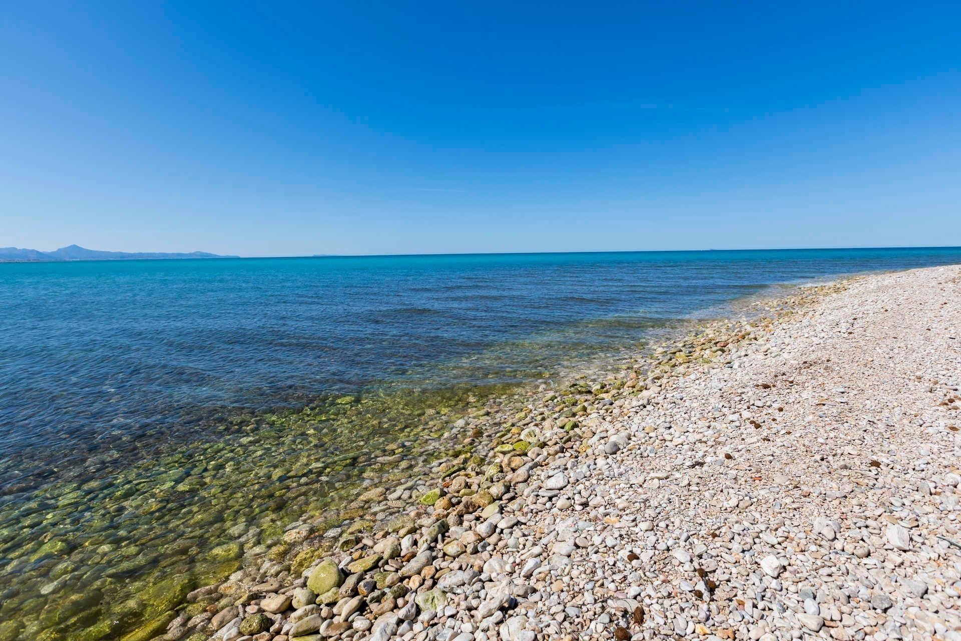 Nowy budynek - Daszek -
Denia - Las Marinas