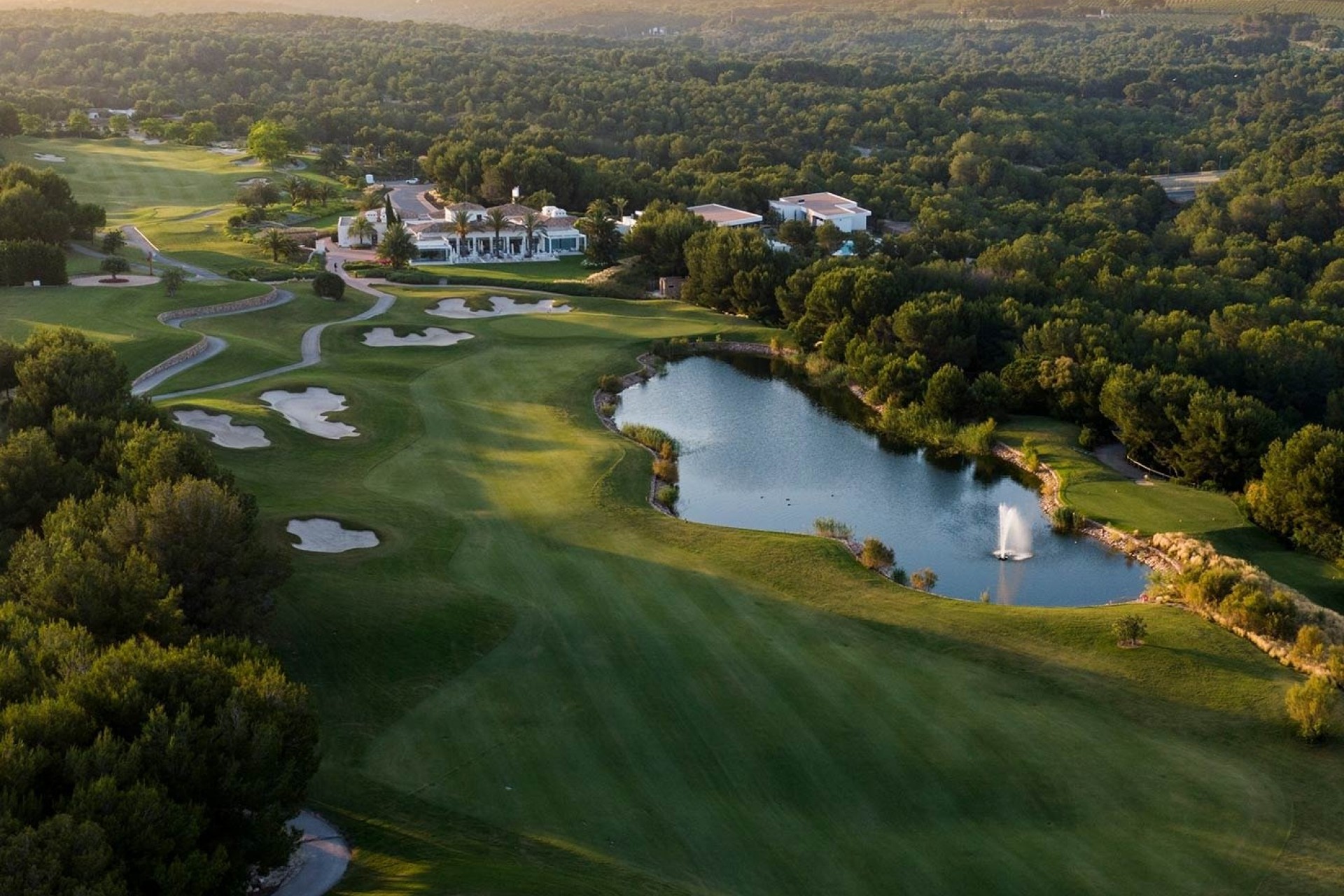 Nowy budynek - Daszek -
Orihuela - Las Colinas Golf