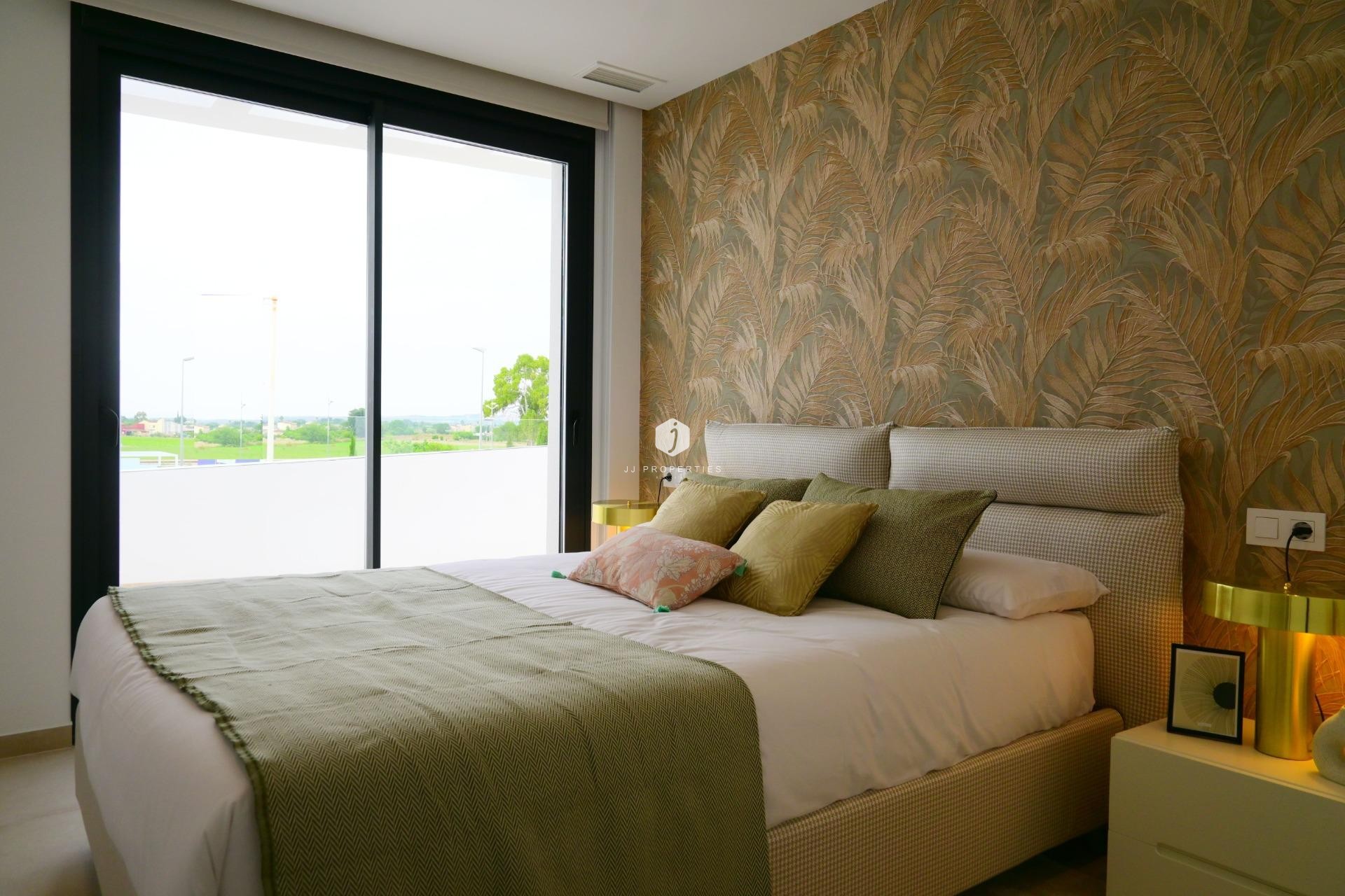 Nowy budynek - Szalet -
Dolores - polideportivo