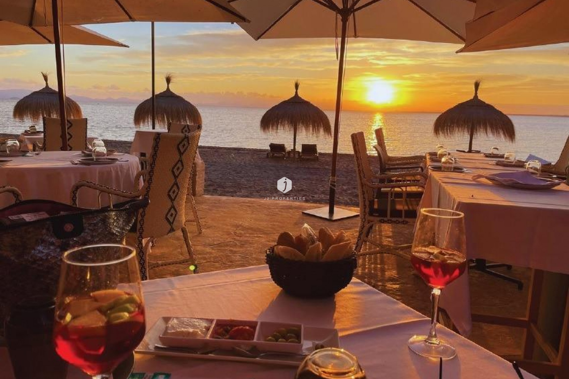 Nowy budynek - Szalet -
La Manga del Mar Menor - La Manga