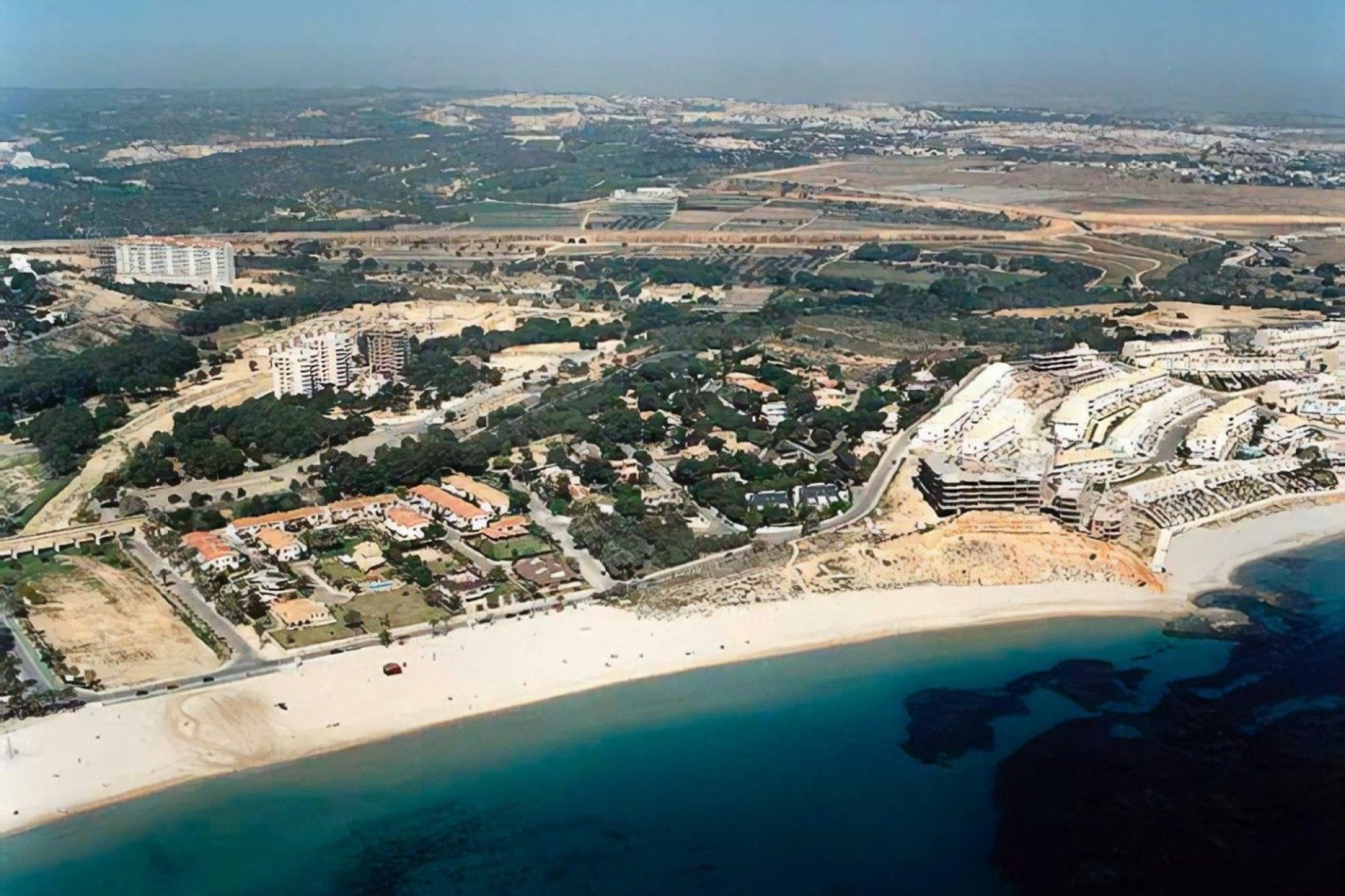 Nowy budynek - Szalet -
Orihuela Costa - Campoamor