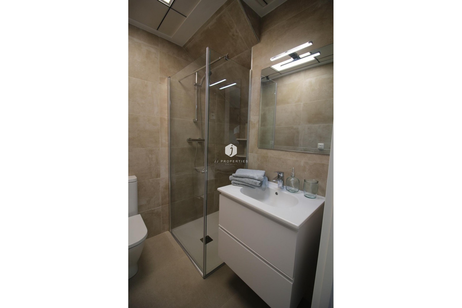 Nowy budynek - Szalet -
Pilar de la Horadada - El Pilar de la Horadada